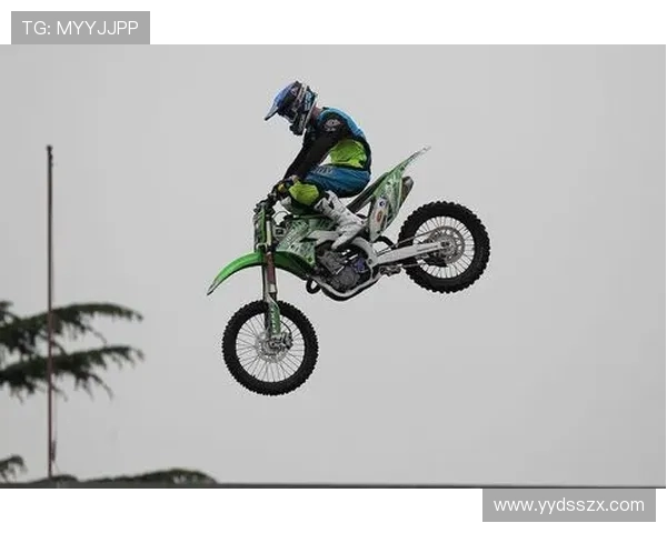 上海极限运动队在世界攀岩锦标赛中的速度表现分析与点评